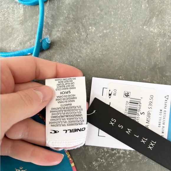 O'Neill delores tile venice revo bikini top size SM new reversible - Picture 6 of 10